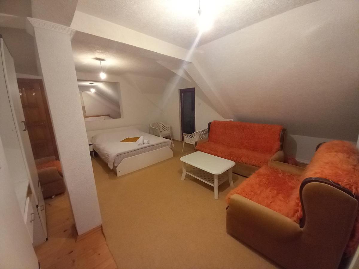 Apartment Little Village プラヴ エクステリア 写真